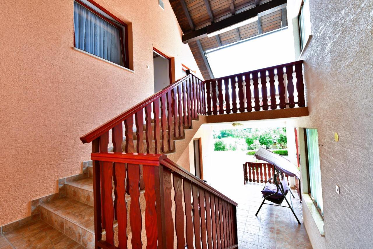 Guesthouse Ante Hodak سيليست دريزنيكو المظهر الخارجي الصورة